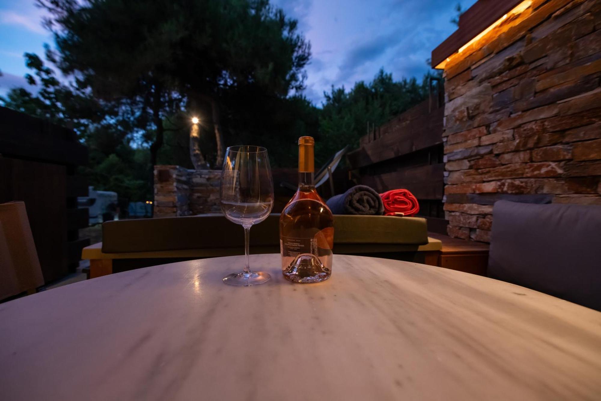 Sylvia Camping & Luxury Suites, Panel Hospitality Homes & Villas リトコロン エクステリア 写真
