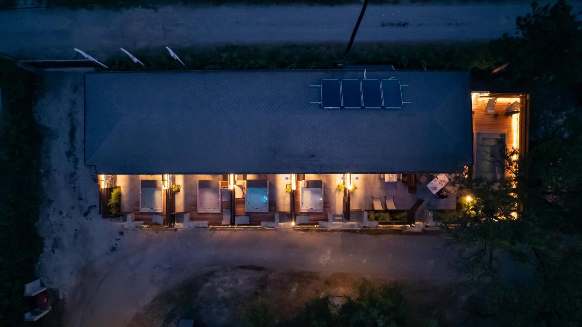 Sylvia Camping & Luxury Suites, Panel Hospitality Homes & Villas リトコロン エクステリア 写真